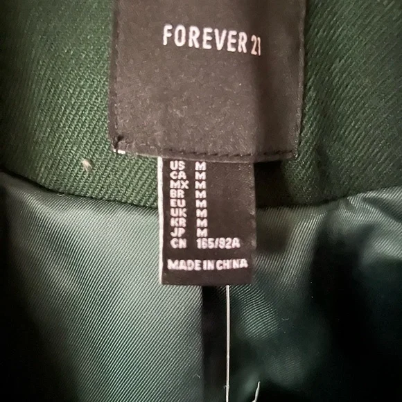 NWT green jacket from Forever 21 double breasted with pockets and inside button - Picture 6 of 6